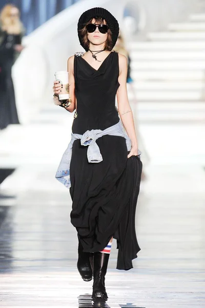 Look 1